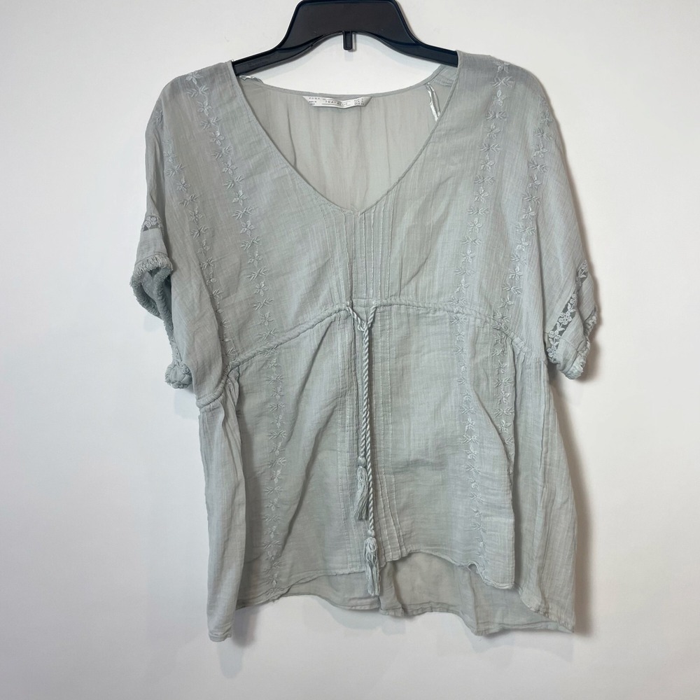 Zara Trafaluc Women Scoop Neck Blouse Gray S Embroidered Fringe Trim Lightweight
